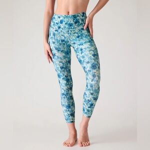 NWT Athleta Salutation Stash 7/8 Leggings Opaline Floral Blue Large